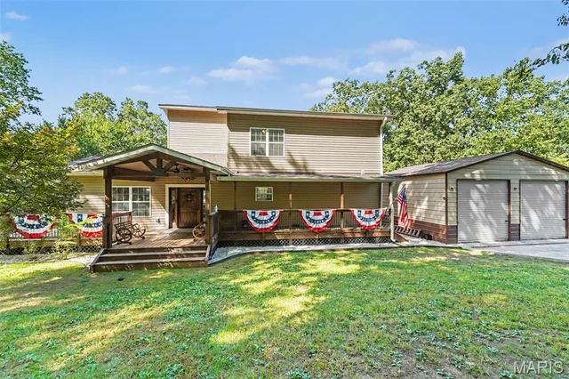 Front exterior — 10421 Apke Lane Catawissa Missouri real estate