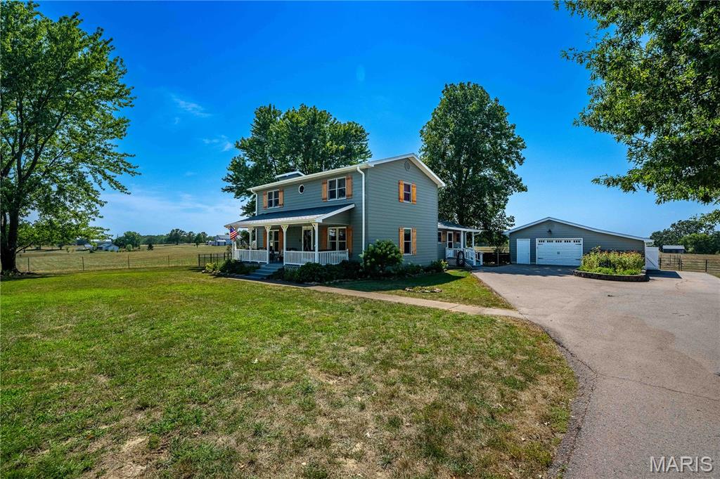 33961 Highway D Eldridge Missouri 3 bedroom 3 bathroom home for sale listed at $525,000