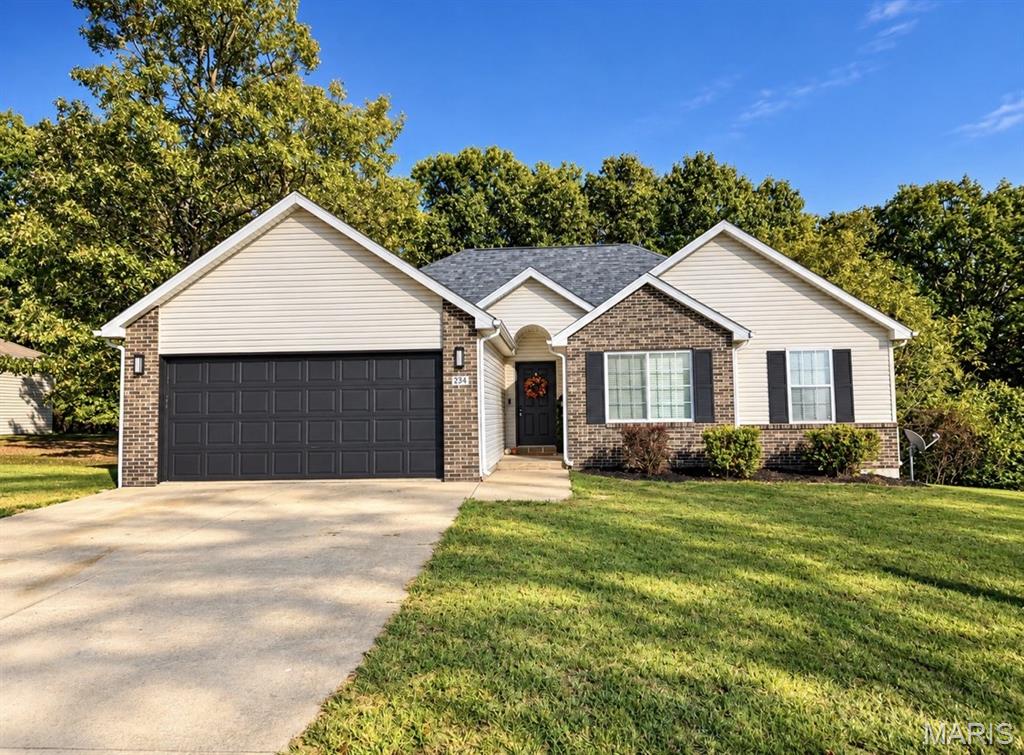 234 Settlers Pass Waynesville Missouri 3 bedroom 2 bathroom home for sale listed at $289,000