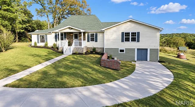 Front exterior — 5434 Highway H De Soto Missouri real estate