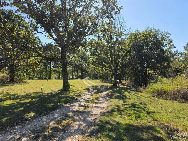 Primary bedroom — 2166 Highway YY Salem Missouri real estate