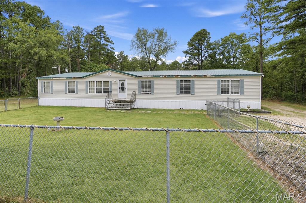 8275 Genevieve Church Road Ste Genevieve Missouri 3 bedroom 2 bathroom home for sale listed at $299,000