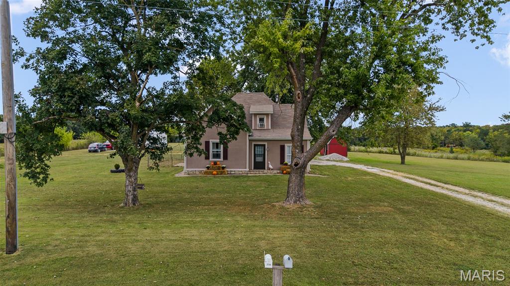 2121 County Road 362 New Bloomfield Missouri 2 bedroom 1 bathroom home for sale listed at $269,000