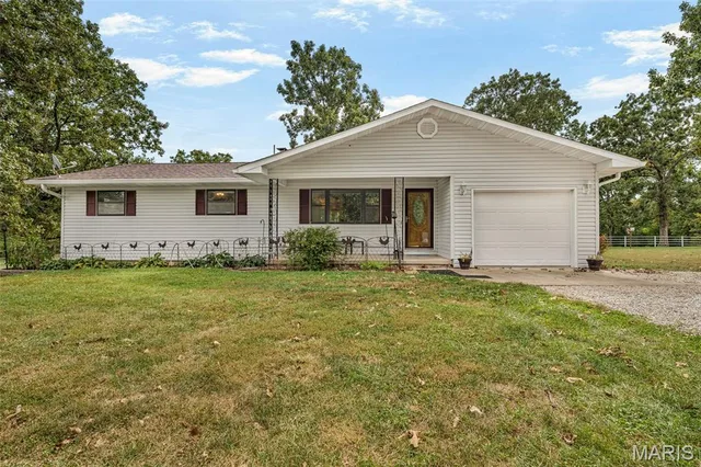 1190 Cross Road Church Road, Bland MO