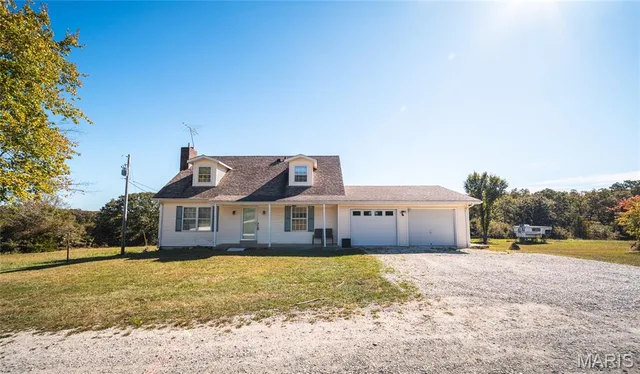Front exterior — 8134 Diamond School Road Luebbering Missouri real estate