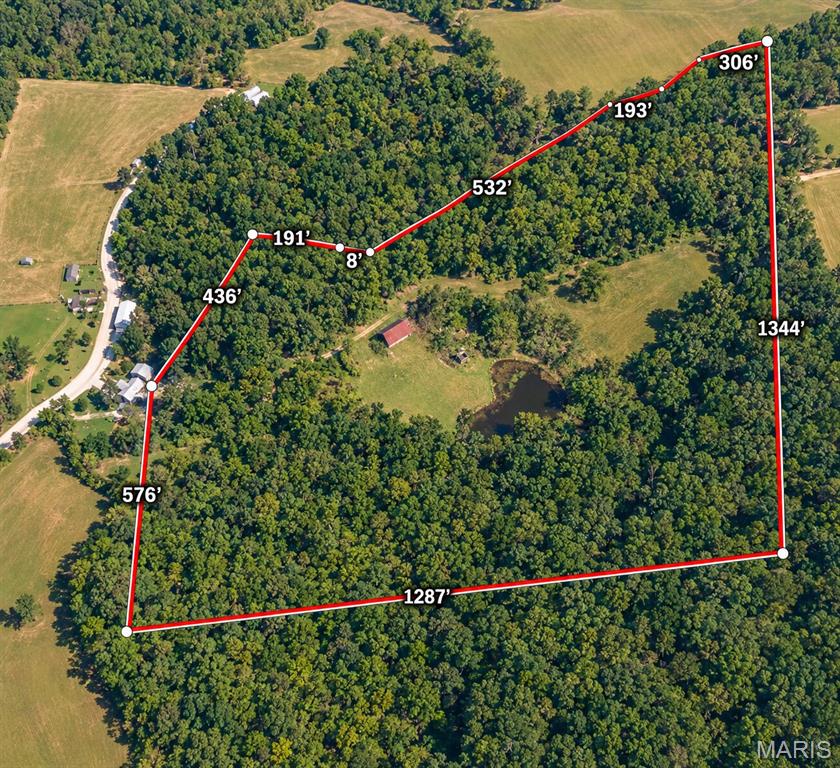 1300 Altheas Alley Robertsville Missouri home for sale listed at $280,000