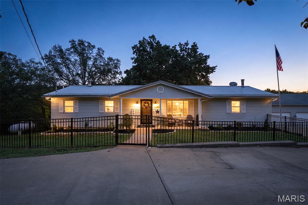 738 Johnson Road Bloomsdale Missouri 2 bedroom 3 bathroom home for sale listed at $899,900