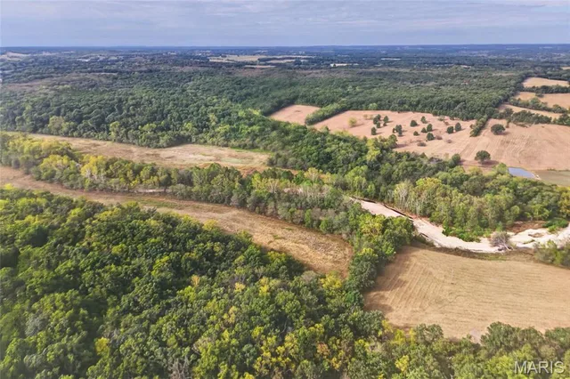 Front exterior — 65.2 +/- AC Tavern Creek Road Iberia Missouri real estate