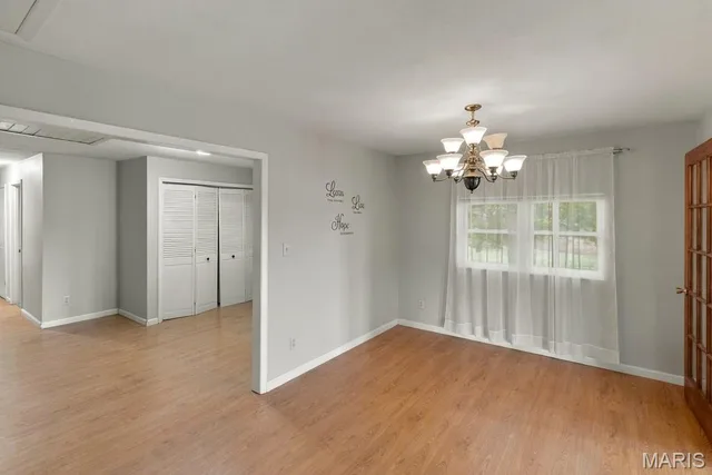 Living room — 1335 Wildcat Road Bland Missouri real estate