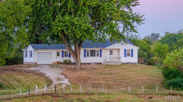 22 Gnade Rd, Elsberry MO