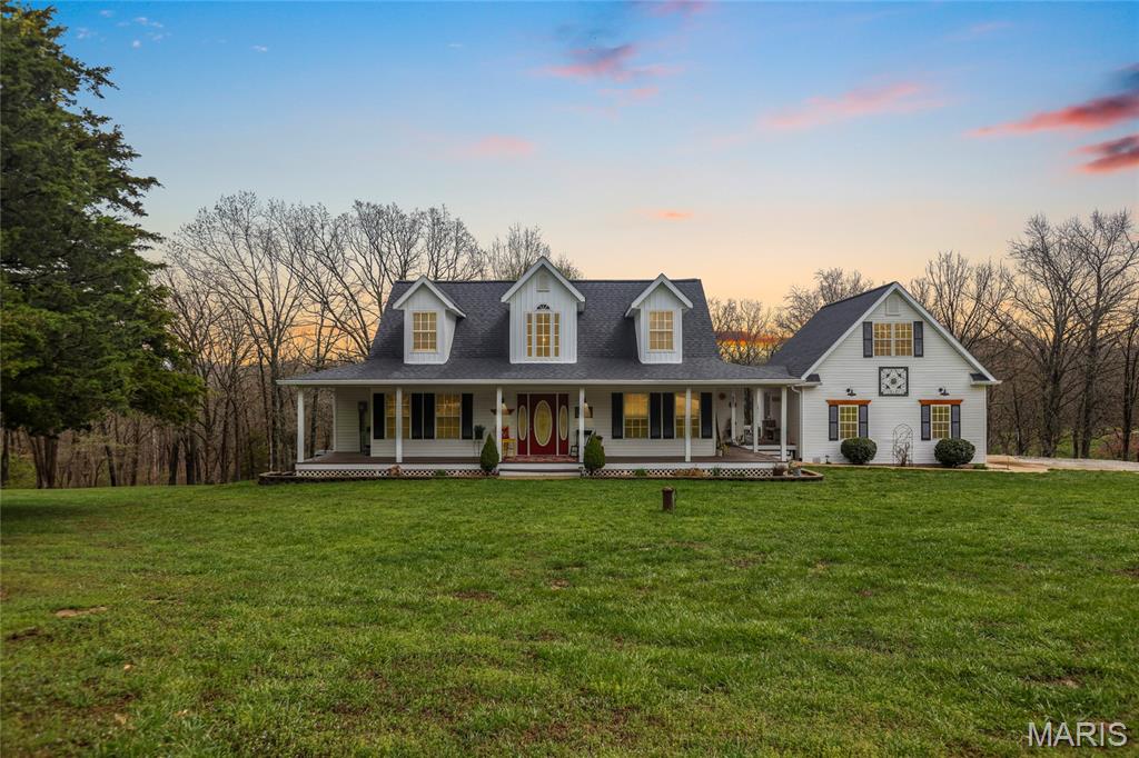 766 Eagles View Lane St Clair Missouri 3 bedroom 3 bathroom home for sale listed at $579,900