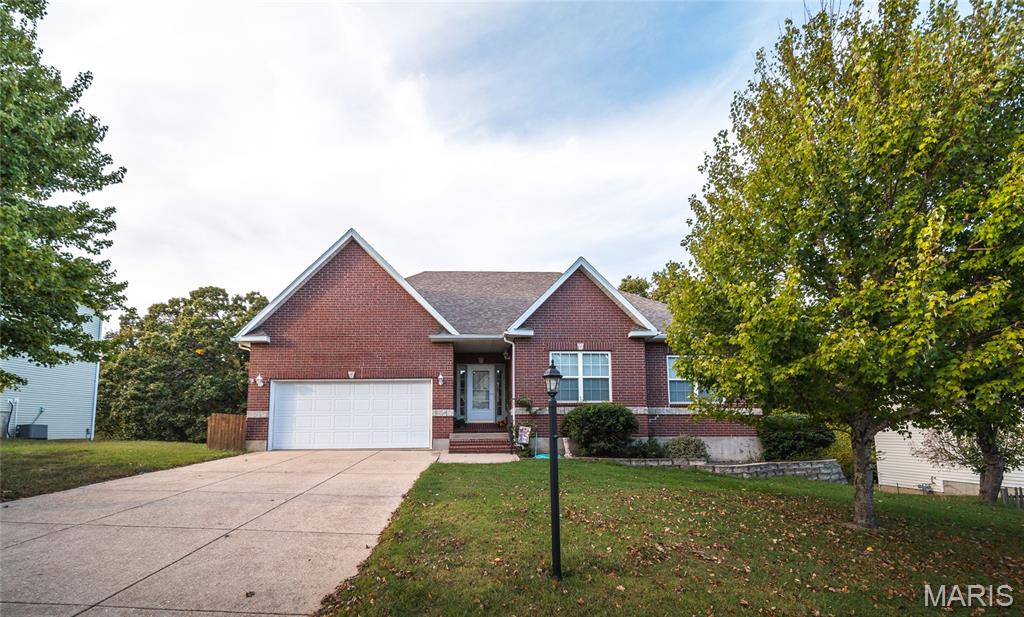 203 Sooter Lane Rolla Missouri 3 bedroom 3 bathroom home for sale listed at $359,900
