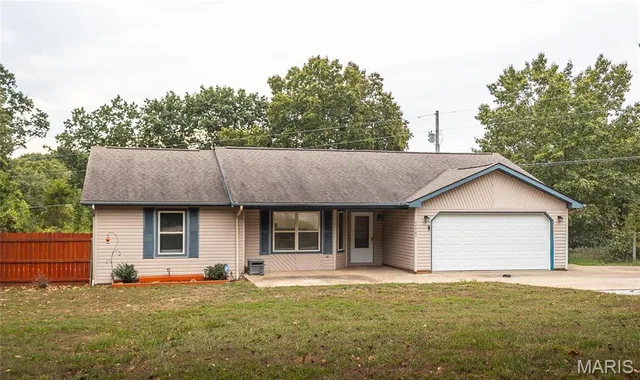 22885 Hickerson Drive, St Robert MO