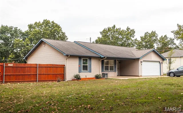 Front exterior — 22885 Hickerson Drive St Robert Missouri real estate