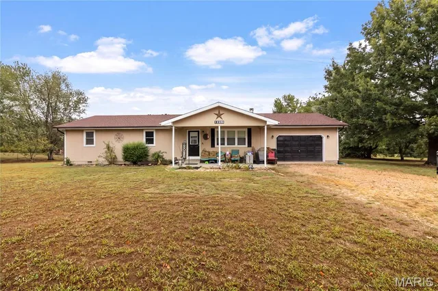 Front exterior — 12253 Nodaway Lane Plato Missouri real estate
