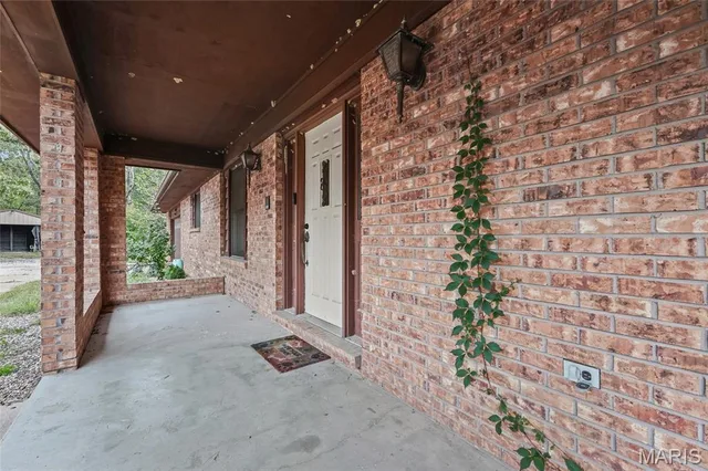 Kitchen — 471 Saint Louis Inn Road St Clair Missouri real estate