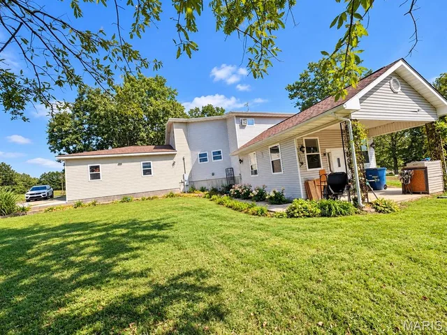 Front exterior — 3800 Sand Creek Road Farmington Missouri real estate