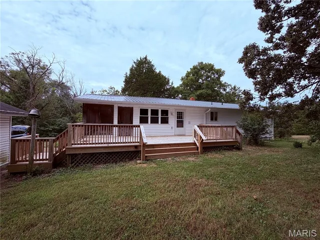 Front exterior — 797 Rohrer Road Bourbon Missouri real estate