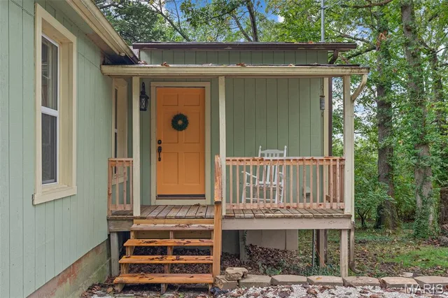 Primary bedroom — 1884 Highway K St Clair Missouri real estate