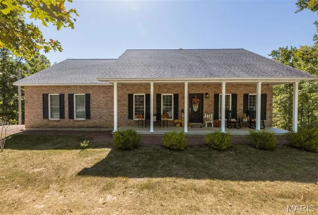 Front exterior — 1570 Pine Ridge Trail Park Hills Missouri real estate