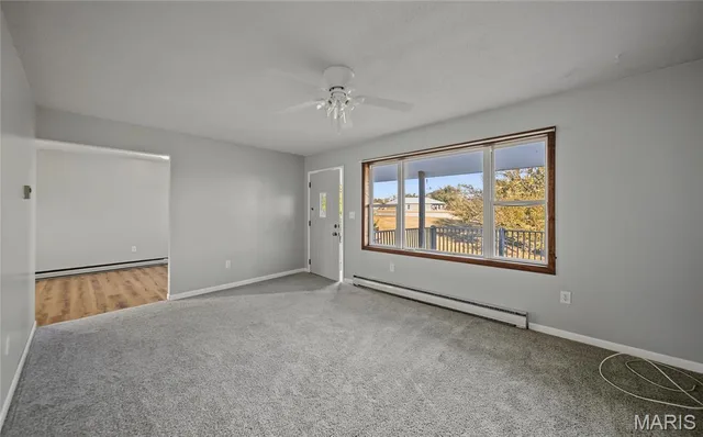 Living room — 25752 Highway YY Lebanon Missouri real estate