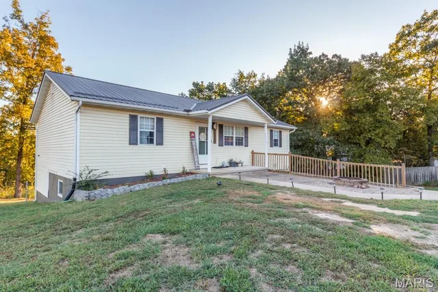 Front exterior — 15275 Top Drive St Robert Missouri real estate