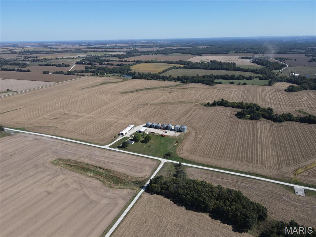 15292 County Line Road Monroe City Missouri 3 bedroom 1 bathroom home for sale listed at $4,431,000