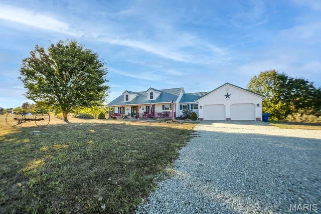 Front exterior — 18551 Deer Run Lane Lebanon Missouri real estate
