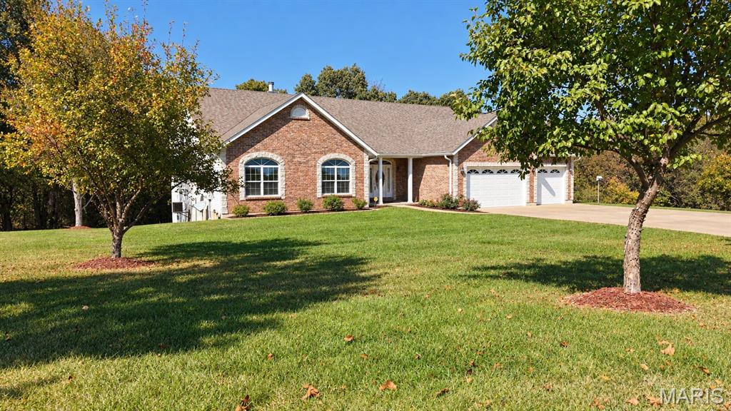 1035 Maple Ridge Road Festus Missouri 5 bedroom 4 bathroom home for sale listed at $675,000