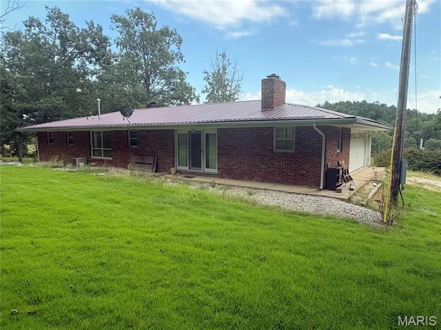 Kitchen — 1975 County Road 856 Bunker Missouri real estate