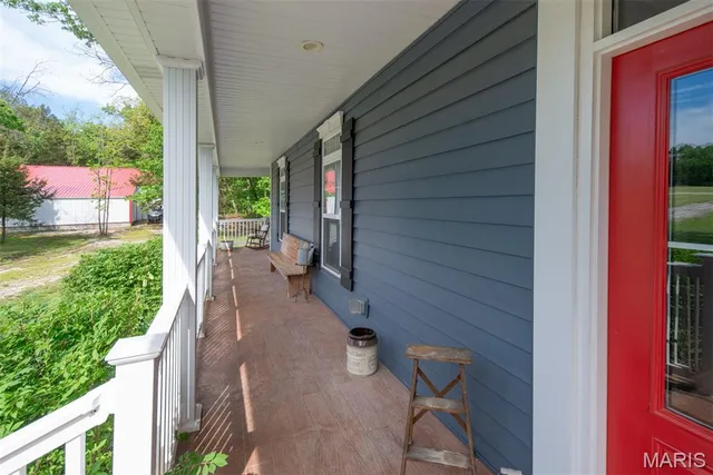 Front exterior — 7877 Sylvan Place Dittmer Missouri real estate
