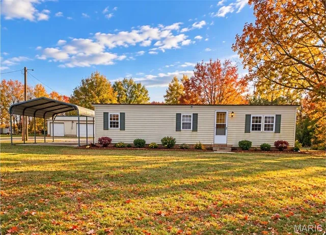 Front exterior — 3654 College Road Farmington Missouri real estate
