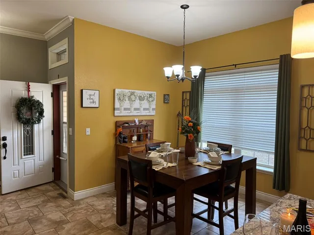 Living room — 128 Sycamore Drive St Robert Missouri real estate