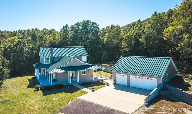 Front exterior — 3324 Highway D Bourbon Missouri real estate