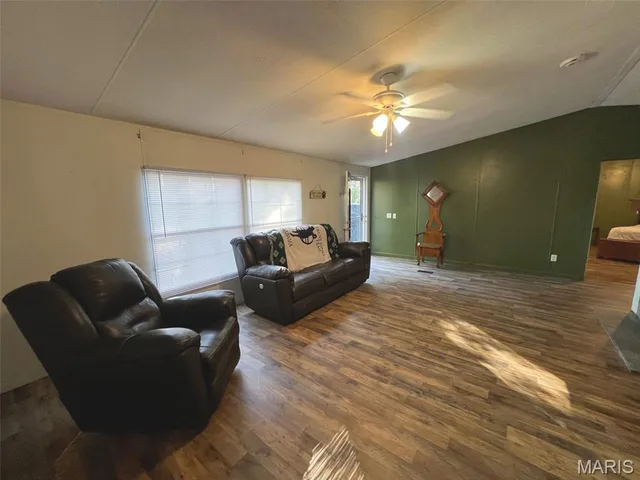 Primary bedroom — 31781 Highway Ff Richland Missouri real estate