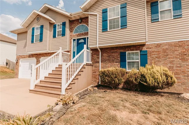 Front exterior — 22961 Revelation Road Waynesville Missouri real estate
