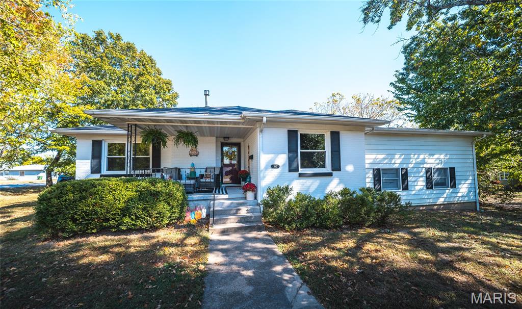 100 Woodland Drive Rolla Missouri 3 bedroom 2 bathroom home for sale listed at $249,000
