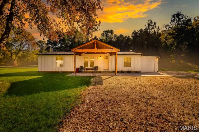 19550 State Highway U, Warrenton MO