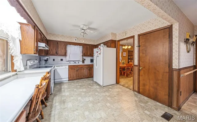 Kitchen — 1105 Vienna Rolla Road Vienna Missouri real estate
