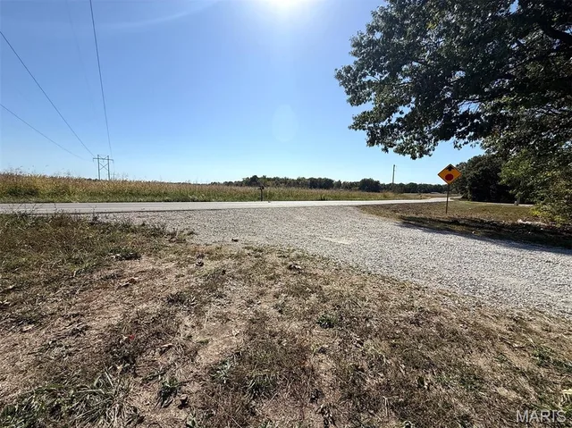 Living room — 00 Highway Y Road Foley Missouri real estate