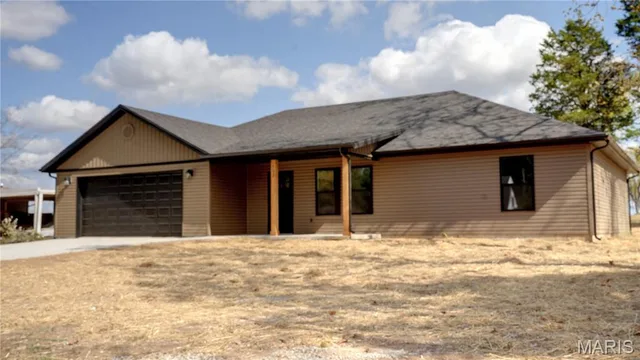 Front exterior — 153 Crescent Drive Lebanon Missouri real estate