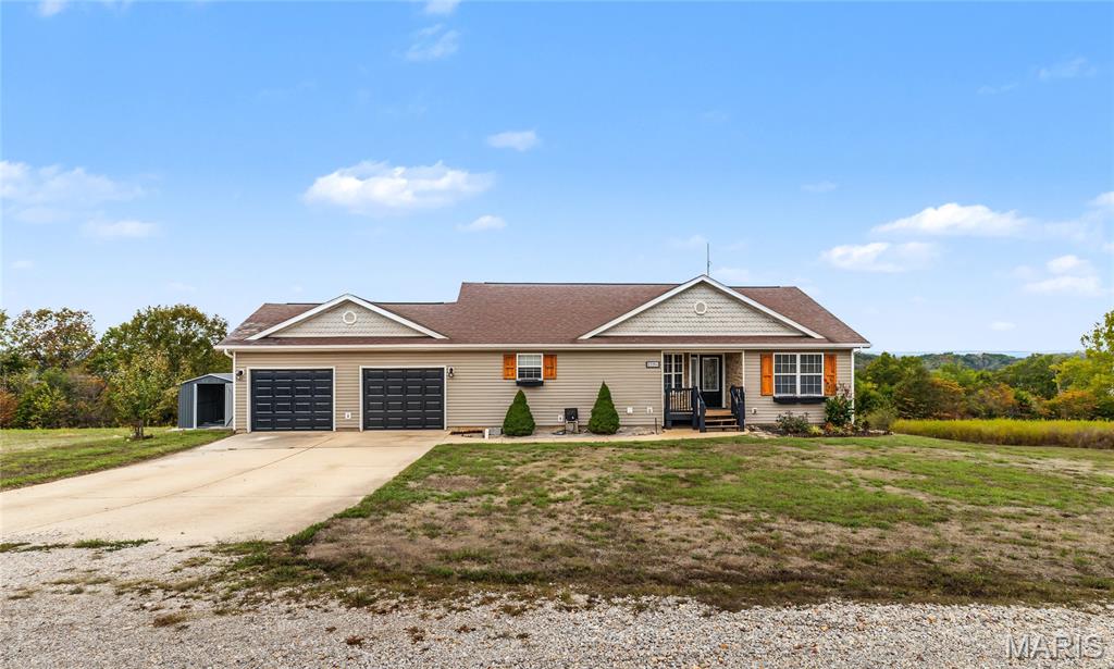 22361 Recon Drive Waynesville Missouri 4 bedroom 3 bathroom home for sale listed at $280,000