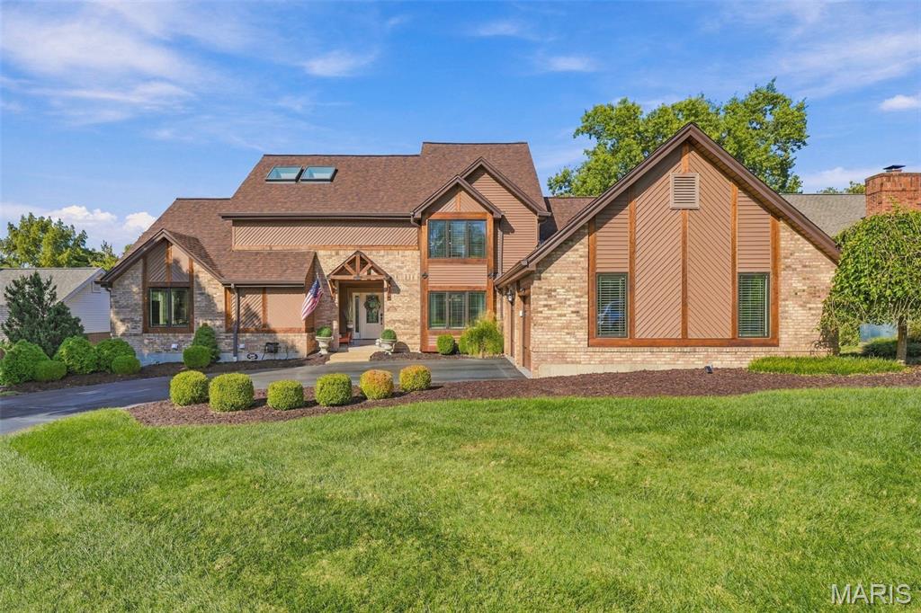 14277 Cedar Springs Drive Chesterfield Missouri 4 bedroom 5 bathroom home for sale listed at $821,000