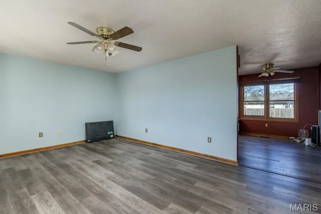 Kitchen — 1123 Howard Drive Lebanon Missouri real estate