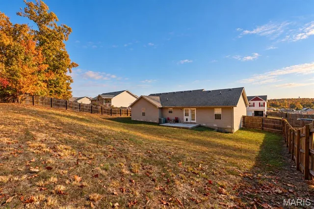 Kitchen — 166 Lyle Curtis Circle Waynesville Missouri real estate