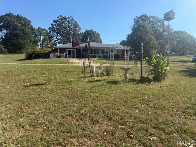 Front exterior — 6172 State Road T Stoutland Missouri real estate