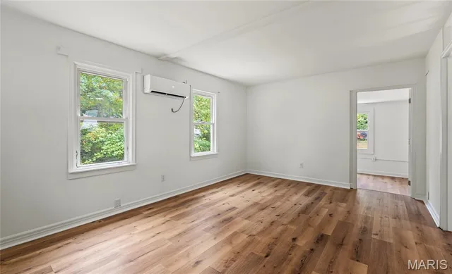 Living room — 315 W James Boulevard St James Missouri real estate