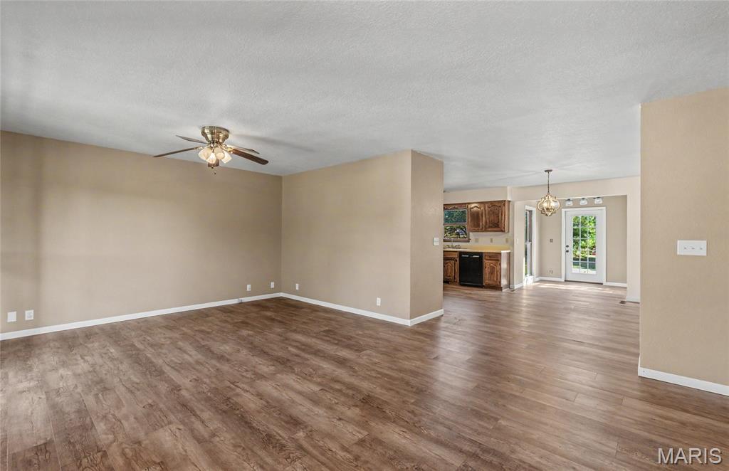 Living room — 14 Bonnie Drive Iberia Missouri real estate