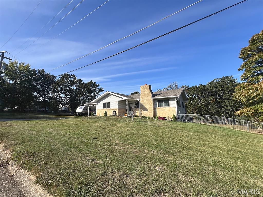 407 Lee Avenue Richland Missouri 3 bedroom 2 bathroom home for sale listed at $194,500