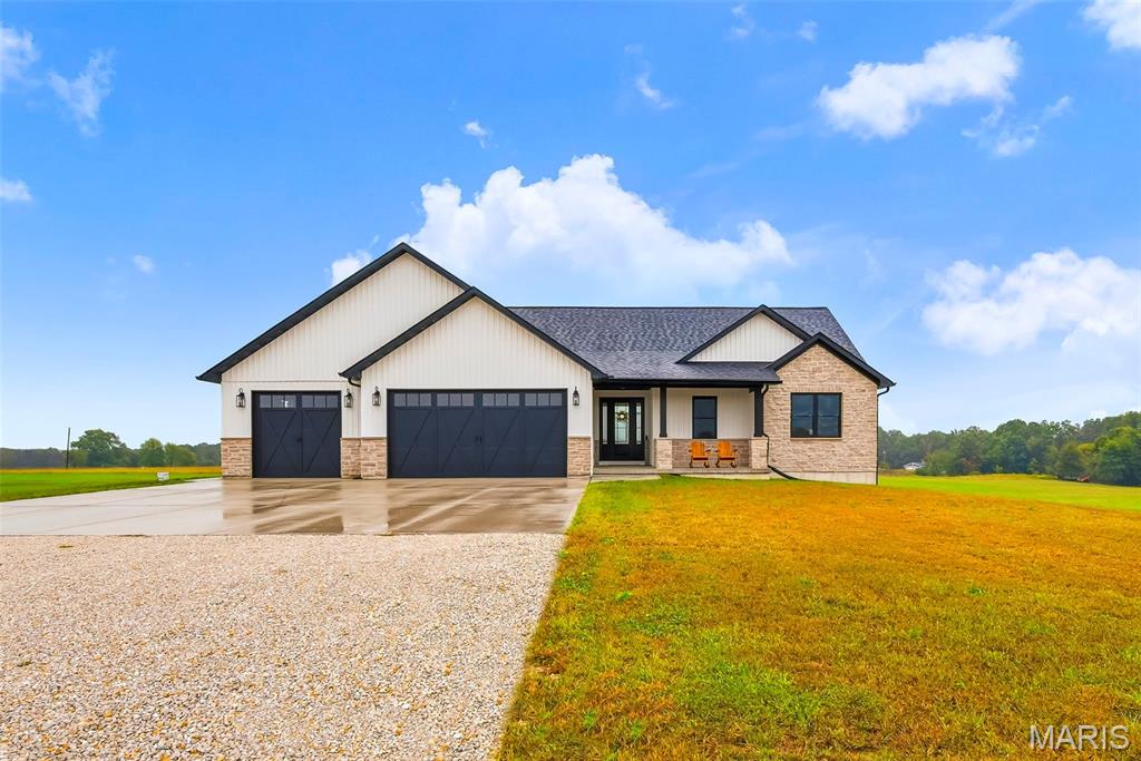 103 Cheatham Farm Lane Troy Missouri 4 bedroom 4 bathroom home for sale listed at $689,900